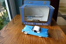 Ertl Classic Vehicles Ford 57 Thunderbird In Blue White Roof 1/43 Scale 