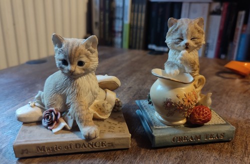 Cute cats country - cute, artists