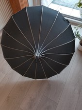 UMBRELLA ITALIAN DESIGN LACE TRIM BLACK AND CREAM