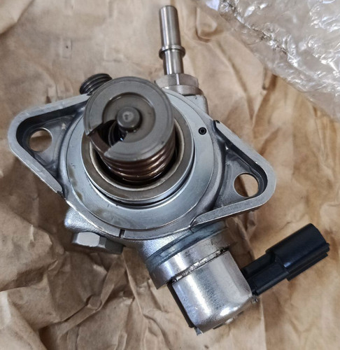 High pressure fuel pump - high,