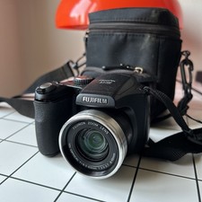 FUJIFILM Finepix S5700 7.0 MP 10 x Zoom Digital Camera Fully Tested