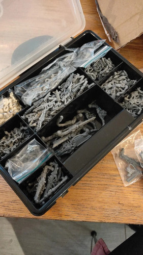 Tyranid carnifex tervigon - tyranid,