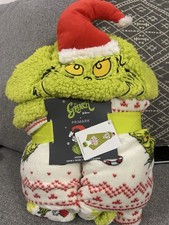Primark Dr Seuss The Grinch Fleece Hooded Blanket Throw