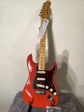 Guitar, Electric Vintage V6