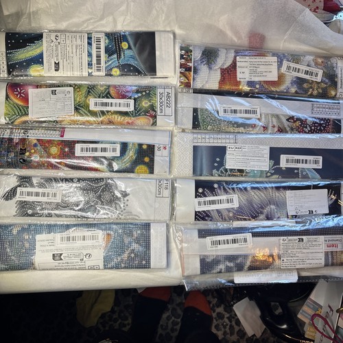 Diamond painting kits - kits, various