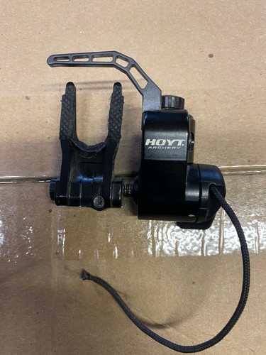 Used hoyt ultrarest integrated - used,