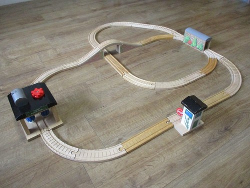Wooden thomas the - thomas, tank