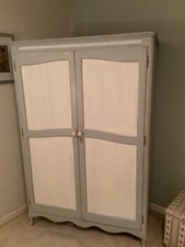 Painted Double wardrobe good quality 