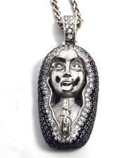 Madonna praying miraculous medal Mary black white Cubic Zirconia sterling silver