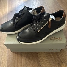 Clarks Womens Un Rio Zip Black