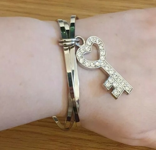 Sliver stoned key bracelet - sliver,