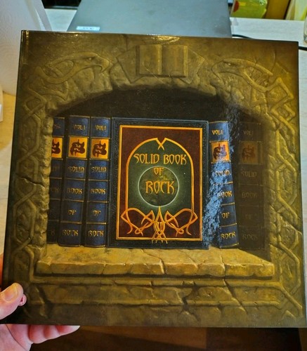 Saxon solid book rock - book, [box]