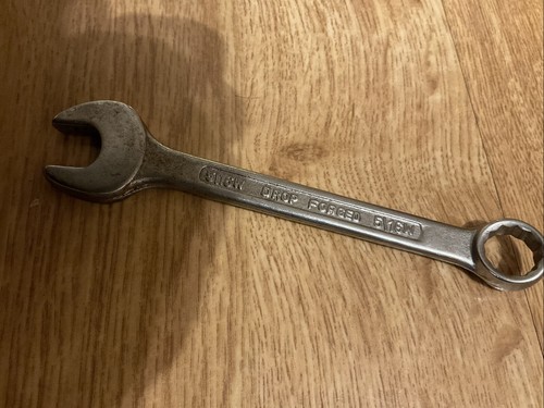 Combination spanner top - spanner,