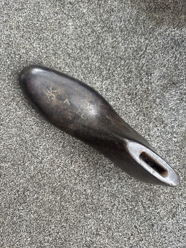 Vintage old ajk cast iron - old,