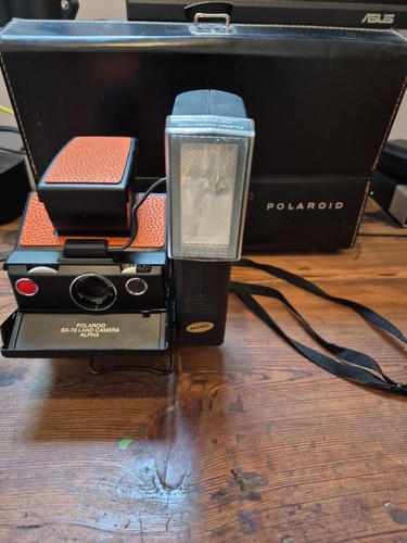 Vintage polaroid land - sx-70,
