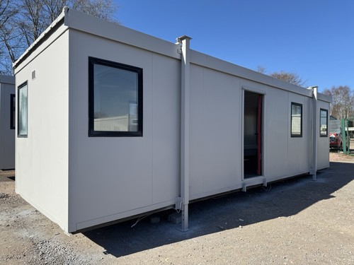 32ft 10ft open plan - open,