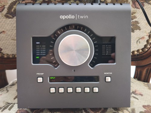 Universal audio apollo twin - audio,