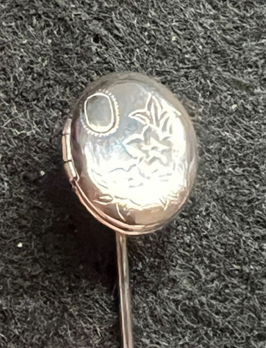 Vintage flowers tiny locket - tiny,