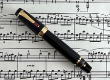 Montblanc Boheme Rouge Fountain Pen. Retractable 14K M Nib.