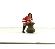 OO gauge (1:76)  Santa's helper Christmas Figure