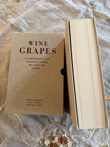 Wine grapes complete guide - wine,