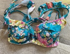 Ladies Waterfall Floral