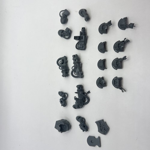 Deathwatch shoulder pads - deathwatch,