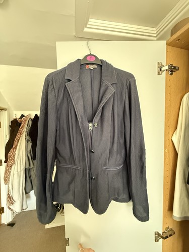 Vented navy show - vented,