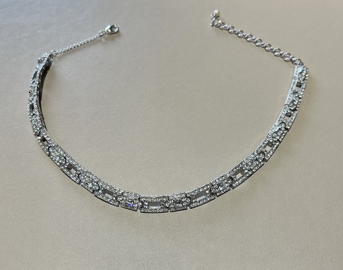 Butler wilson crystal - &,