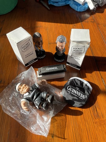 Bnwt bundle guinness - bnwt,