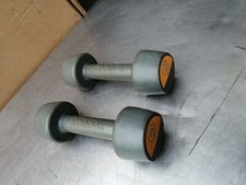 NO830 REEBOK  2 X 2KG DUMBELLS "YOU GET BOTH DUMBELLS"