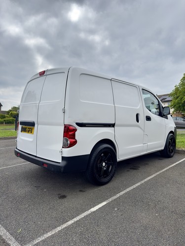 Nissan nv200 - nissan,