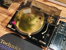 Technics SL1200 LTD GOLD