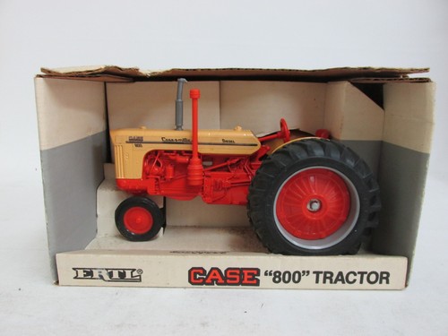 Ertl 693 case 800 tractor - case,