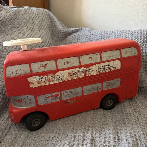 Vintage 1970s red - red, ride