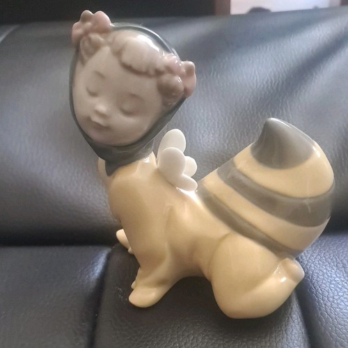 Nao porcelain crawling angel - crawling,