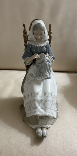Lladro 4865 embroiderer - lladro, lady