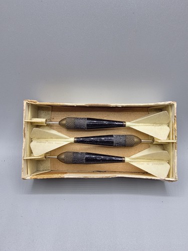 Vintage dorwin set darts - dorwin,