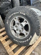 Mitsubishi Shogun 3.2 DID Wheel with BFGoodrich A/T 265/70R16 Tyre.