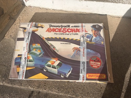 Matchbox race chase - race, &