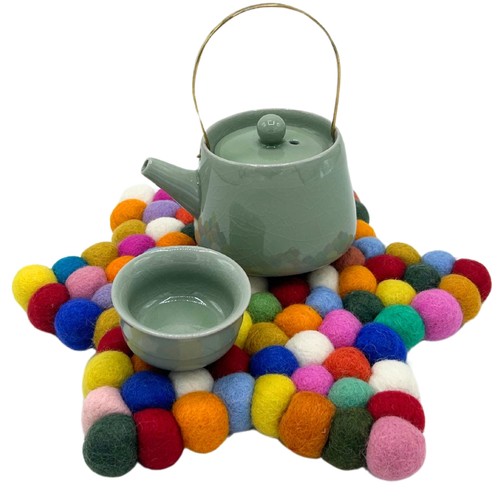 Felt ball star centre mat - star,