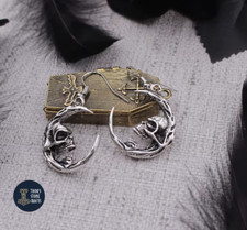 Gothic Skull Earrings Crescent