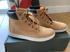 Timberland nubuck 6 inch premium Suede Boots, unisex youth / adult Sz UK 5 EU38