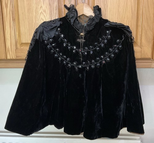 Gothic 19th victorian - 19th,