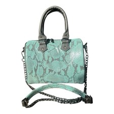 100 % Genuine Leather