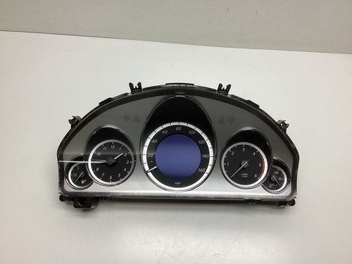 Instrument cluster mercedes - instrument,