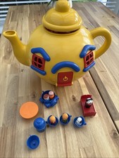 Vintage 80s Bluebird Toys Big Yellow Teapot With Figures Dog Fisher Price Snoopy