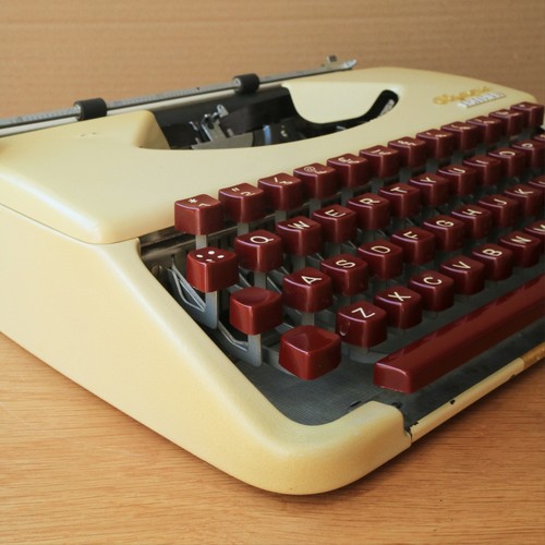 Vintage 1960s olympia splendid - vintage,
