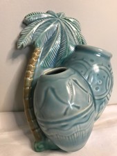 Vintage Beswick ceramic wall hanging vase pocket, palm tree 1063. Blue.