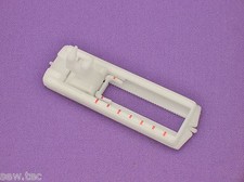 BUTTON HOLE FOOT LOW SHANK